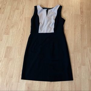Dressbarn petite black and beige fitted dress